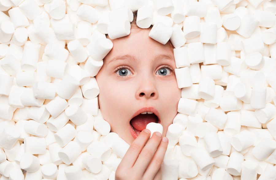 Dù ăn marshmallow không làm bạn tăng cân, bạn cũng chỉ nên ăn từ 6 - 9 cái marshmallow mỗi ngày